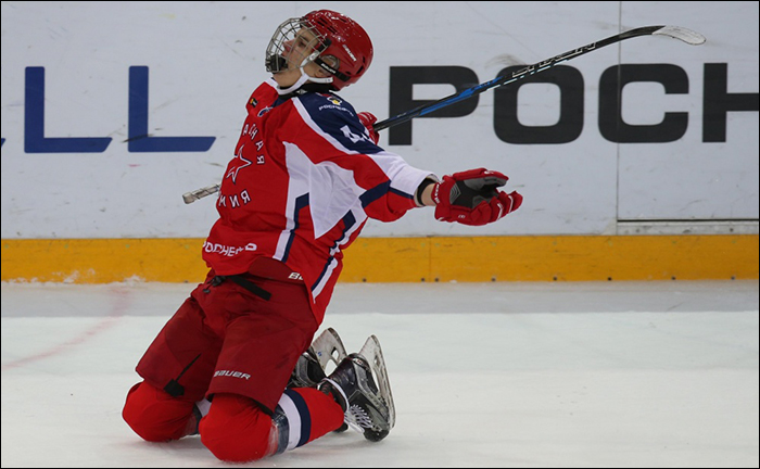 Никита Ртищев МХЛ-текст.jpg